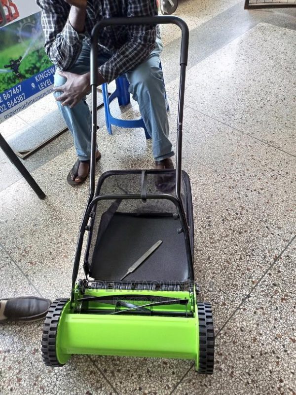 Saxon Manual Mower - Image 5