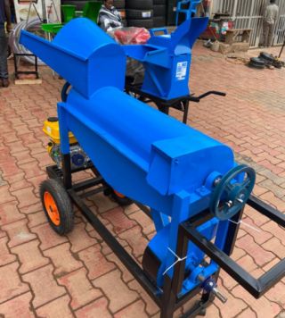 Maize Sheller With Blower R210 Petrol